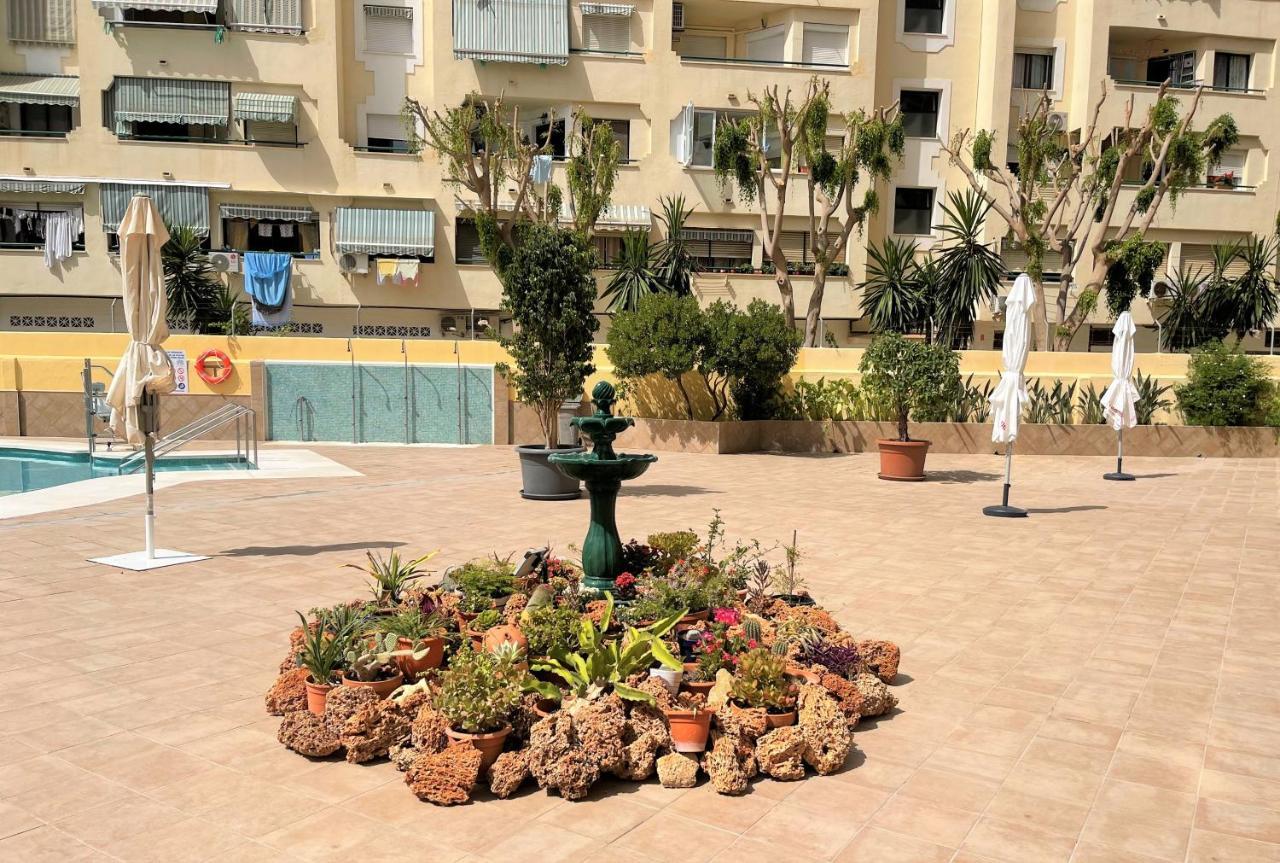 Ver93 - Redstudio Torremolinos Buitenkant foto